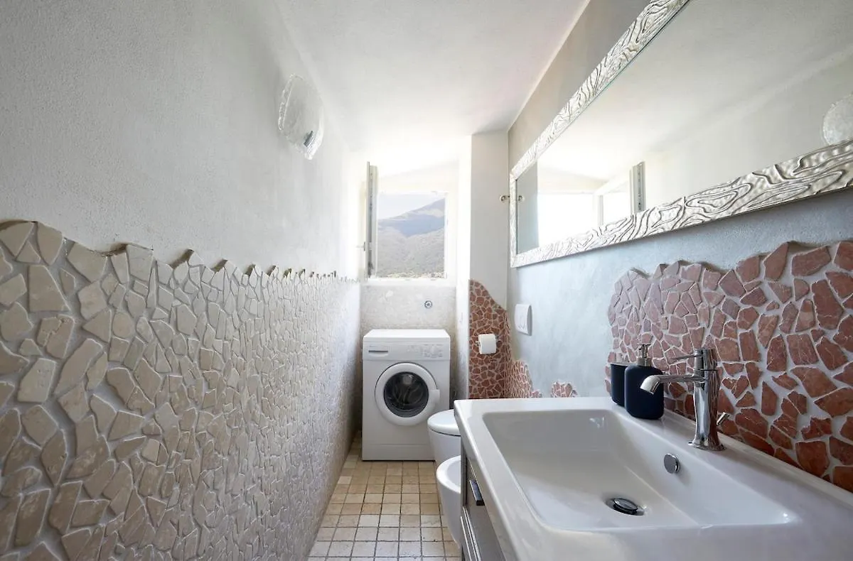 Casa Romantica -Terrace 40Sqm, Wonderful Lake View Ντέρβιο 0*,  Ιταλία