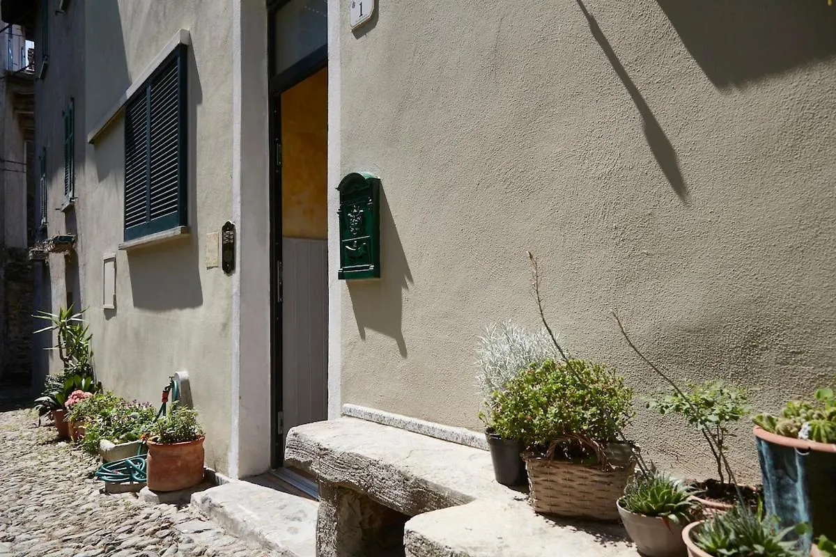 Διαμέρισμα Casa Romantica -Terrace 40Sqm, Wonderful Lake View Ντέρβιο