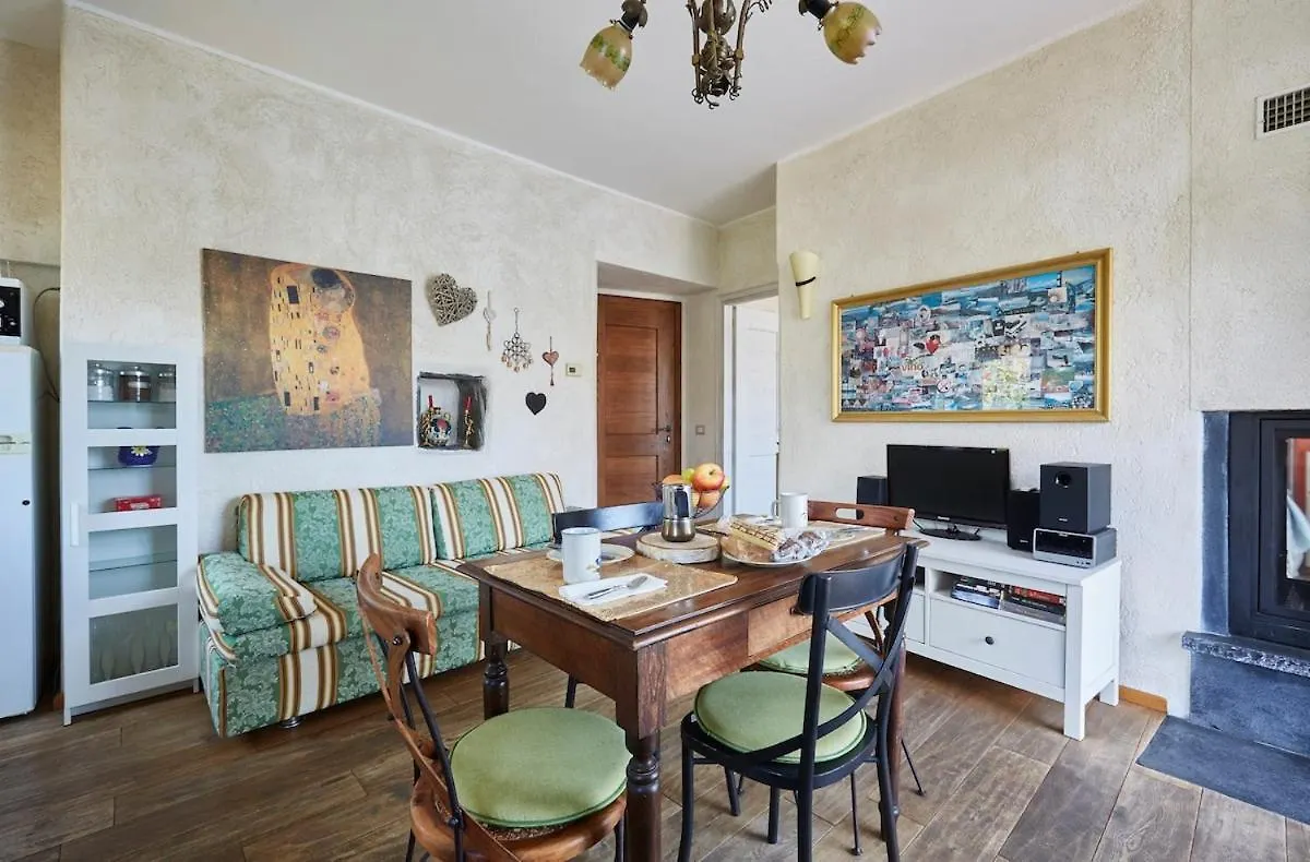 Casa Romantica -Terrace 40Sqm, Wonderful Lake View Ντέρβιο